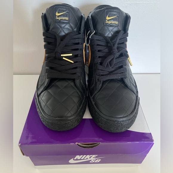 Nike SB Blazer Mid QS Supreme Black, Used (Size US Men’s 10.0) - Picture 3 of 5